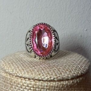 Elegant Pink Crystal Silvertone Ring sz 10/11